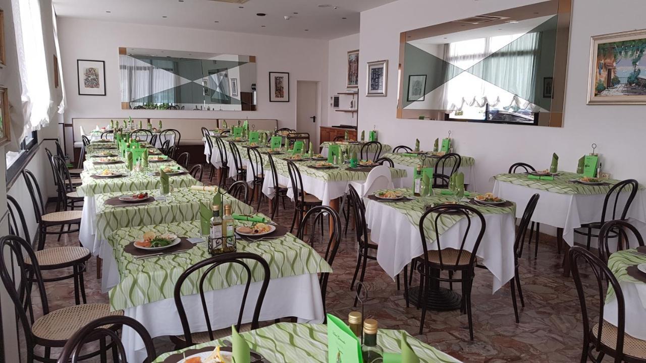 Hotel Granada 卡托利卡 外观 照片