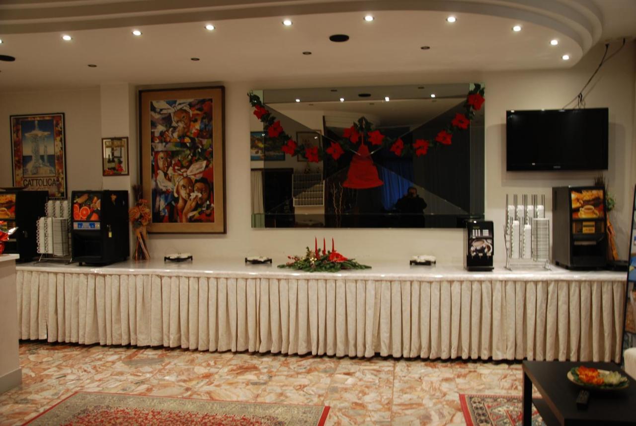 Hotel Granada 卡托利卡 外观 照片
