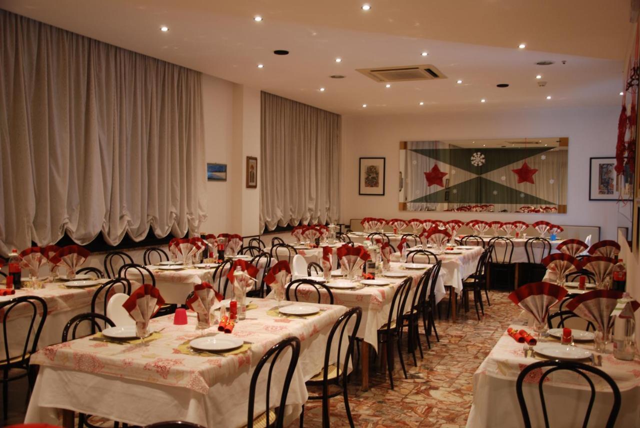 Hotel Granada 卡托利卡 外观 照片