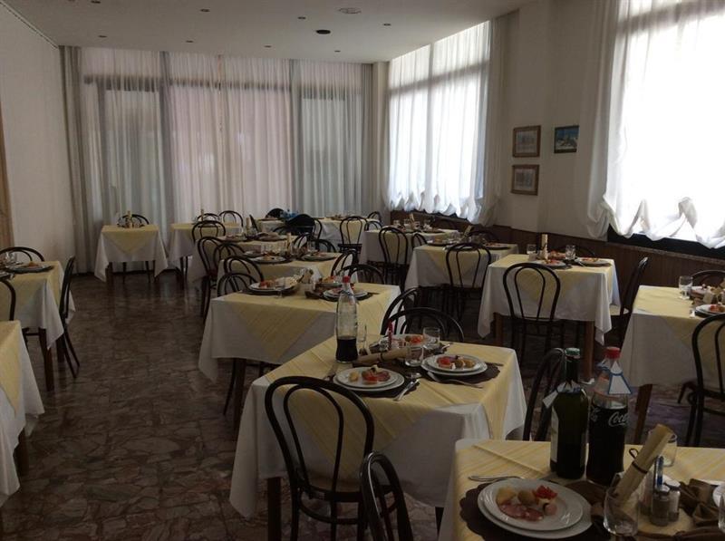 Hotel Granada 卡托利卡 外观 照片